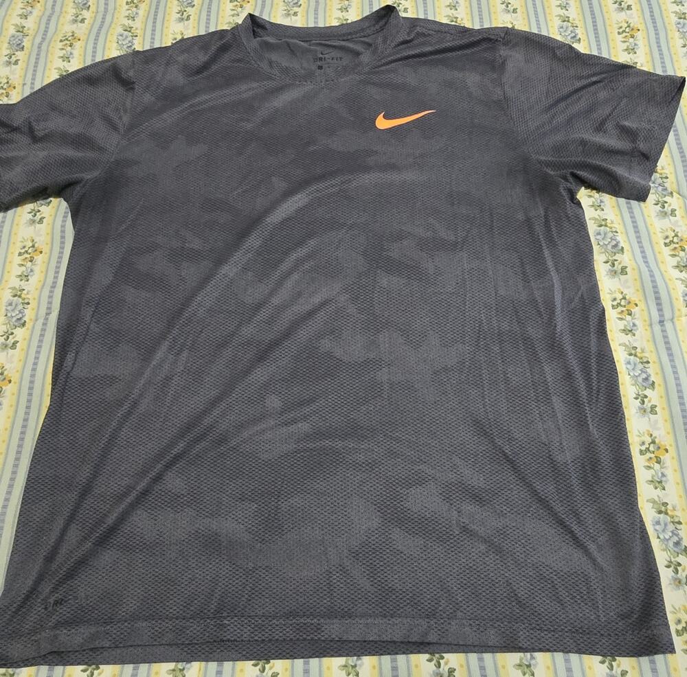 Nike Shirt Mens Size XL Grey Camo Dri-Fit Mesh Athletic Training Short Sleeve